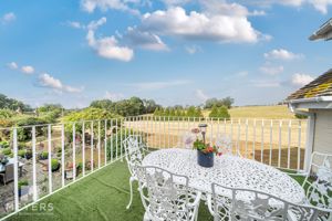 Roof Terrace- click for photo gallery